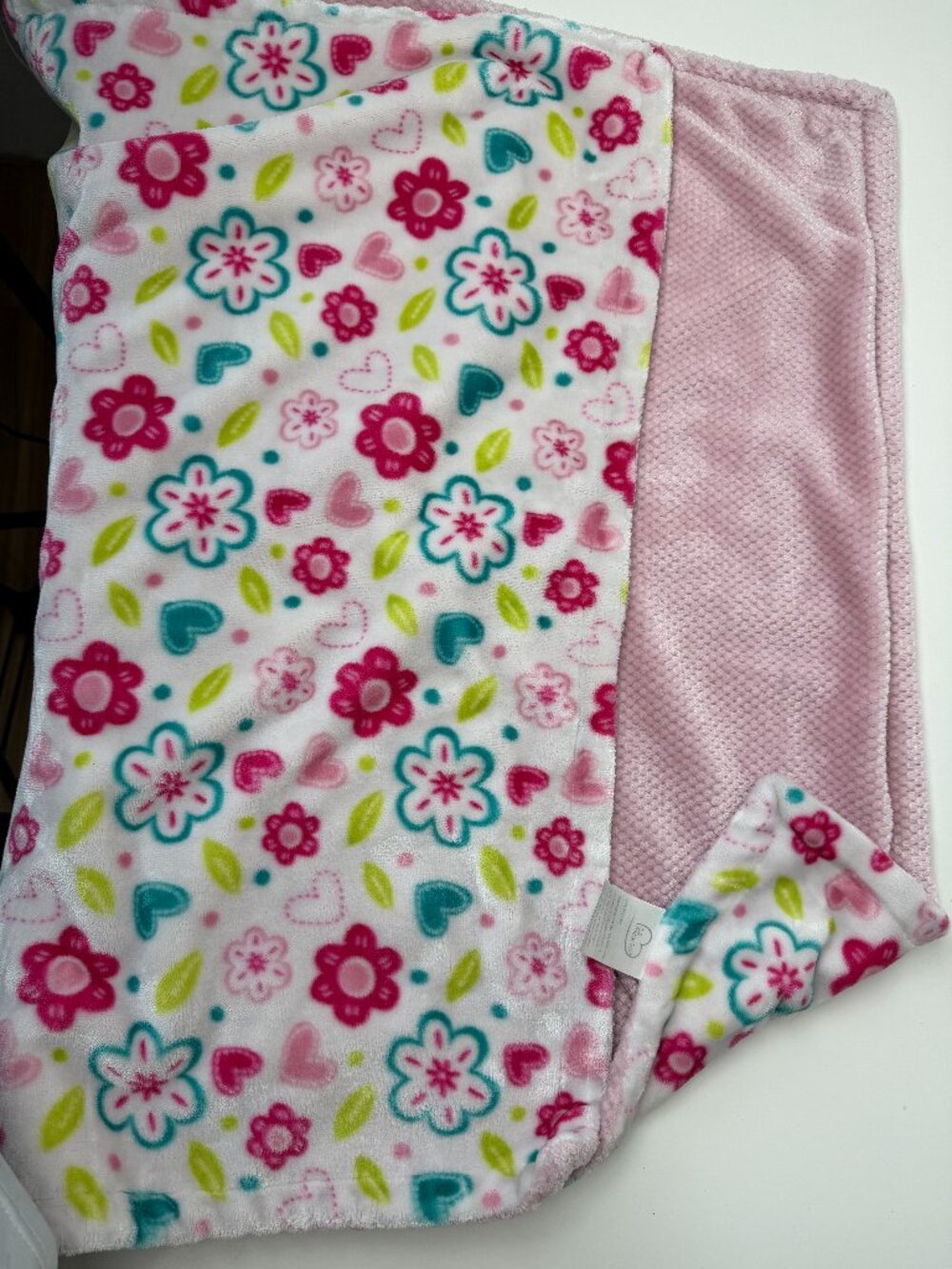 Little Miracles Costco Pink White Blue Flowers & Hearts Floral Baby Blanket HTF